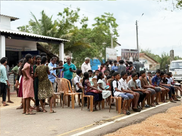 proudly partnered with Watrapalai Youth Club and the Maritimepatru Pradeshiya Sabha to plant 50 trees 2